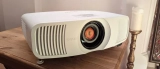 Обзор проектора Epson Home Cinema LS11000